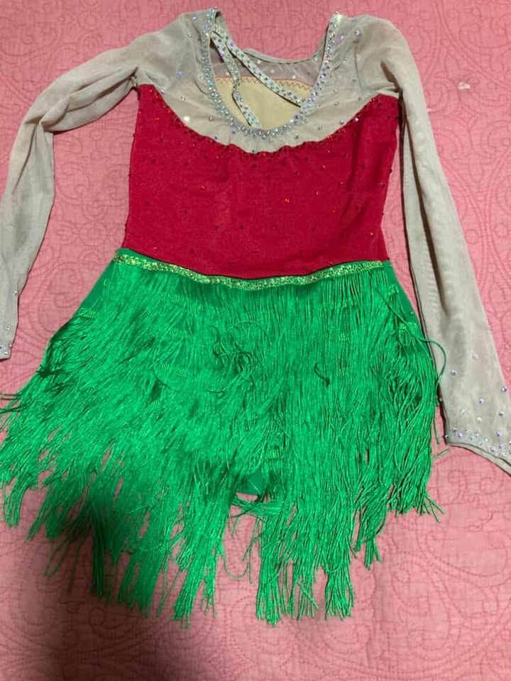 Malla Roja con Verde Estilo Hawaiana Competencia Talla 8