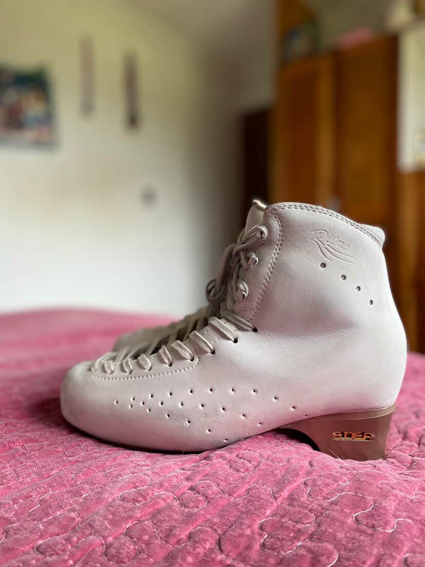 Bota Edea Ritmo Talla 275
