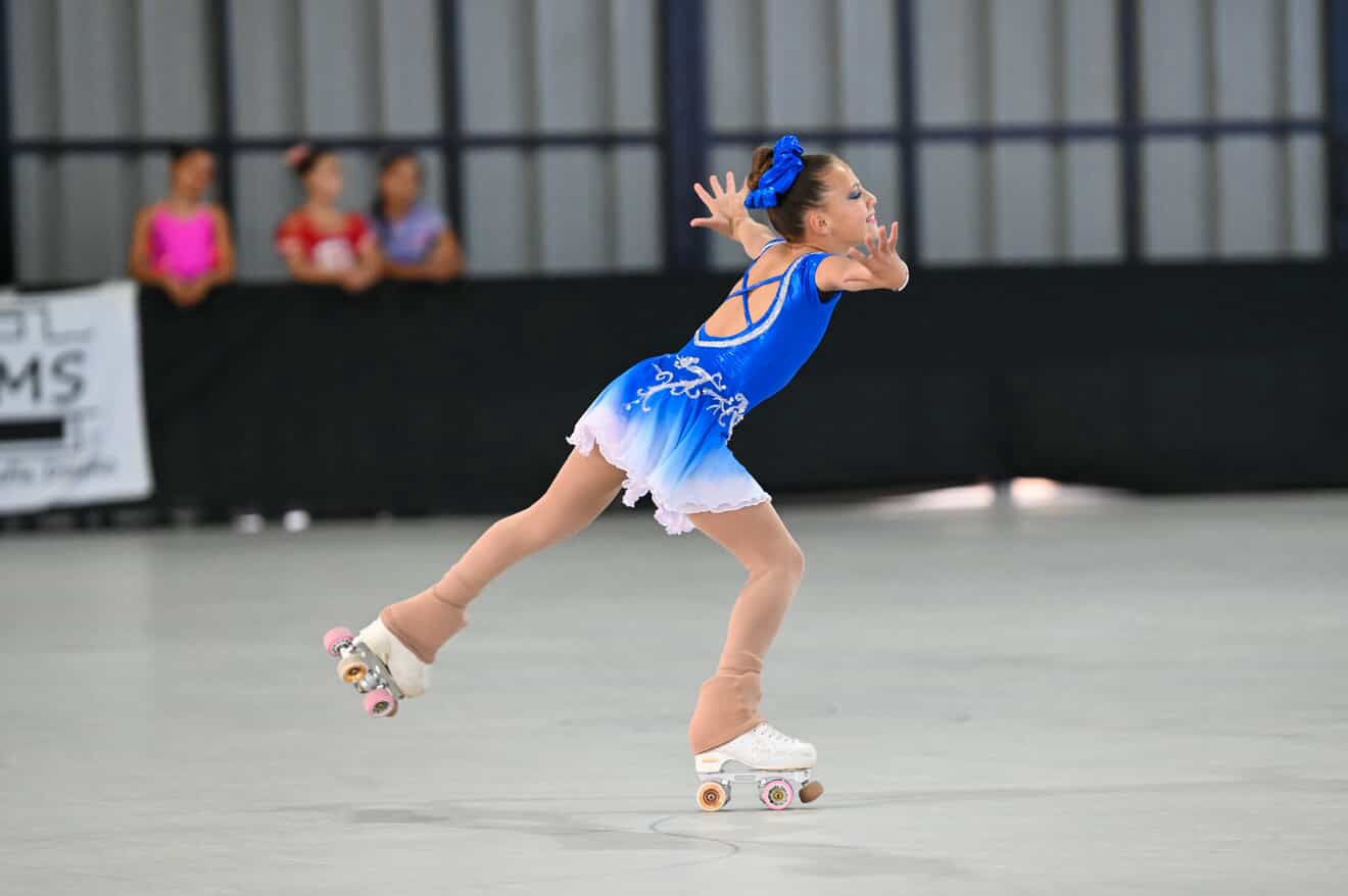 Malla Azul con Blanco Competencia Talla 8